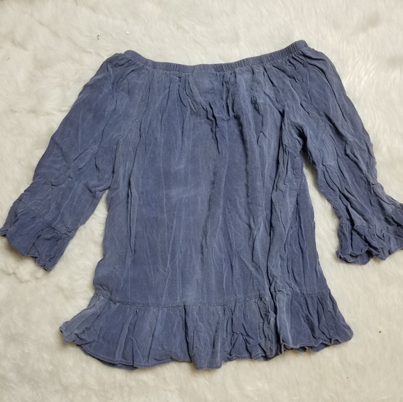 Blue chambray off the shoulder top - Picture 2 of 6